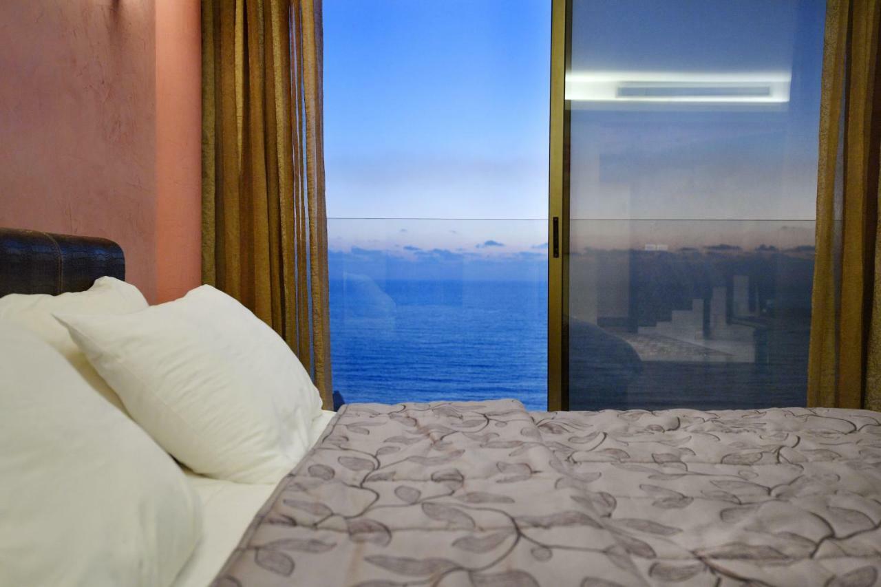 Hollywood Inn Boutique Hotel Jounieh Kültér fotó