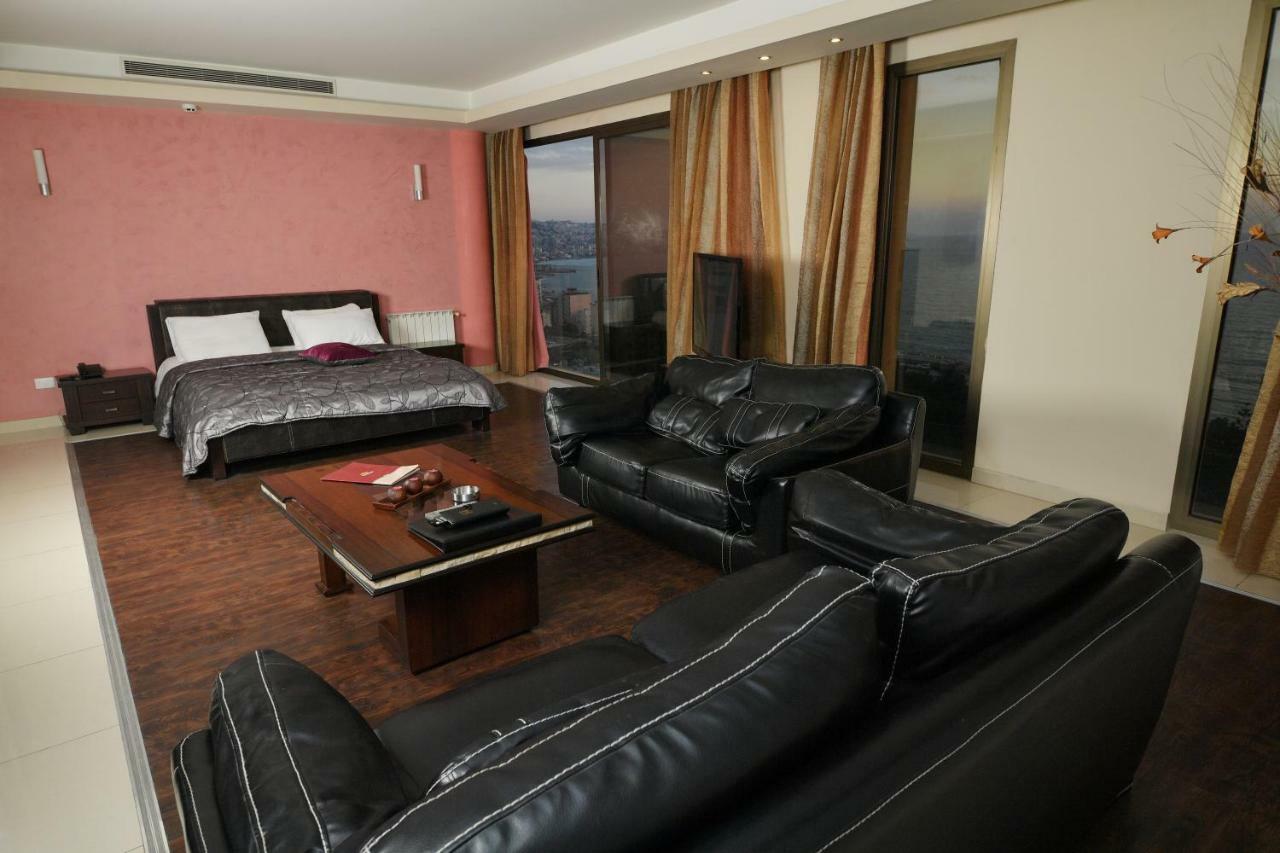 Hollywood Inn Boutique Hotel Jounieh Kültér fotó