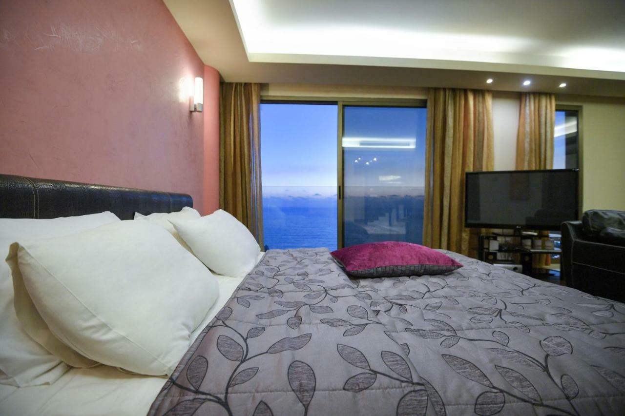 Hollywood Inn Boutique Hotel Jounieh Kültér fotó