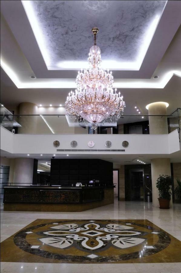 Hollywood Inn Boutique Hotel Jounieh Kültér fotó
